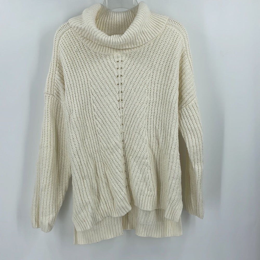 TIME AND TRU Ultra Soft Knitted Turtleneck Sweater